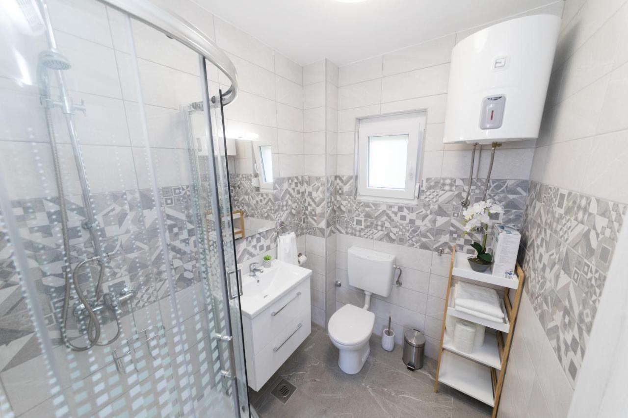 Appartement Agava à Ugljan Extérieur photo